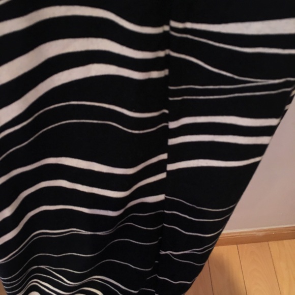 Beautiful belted dress💋🌴🍒 - Picture 7 of 8